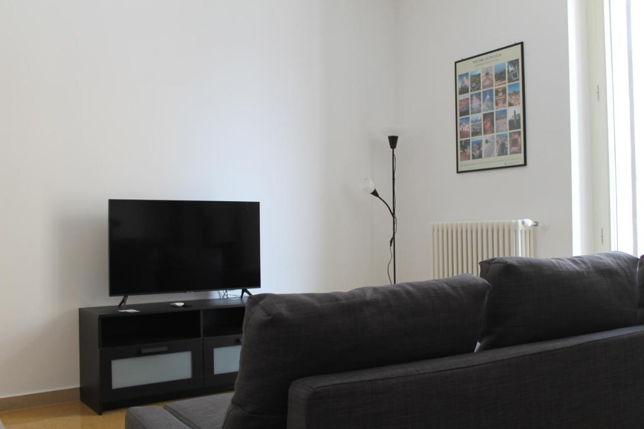 M&M Apartment Барі Екстер'єр фото