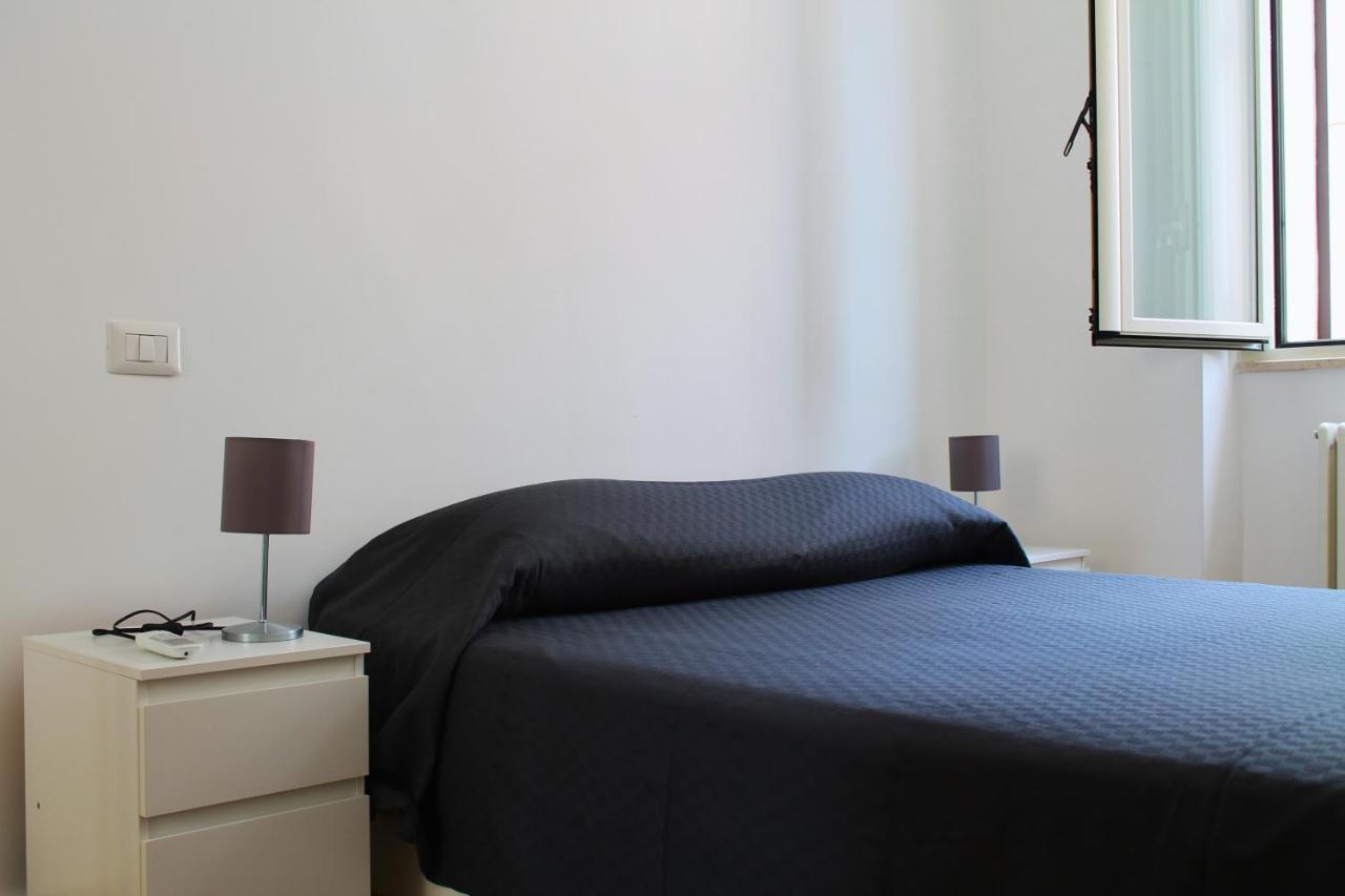 M&M Apartment Барі Екстер'єр фото