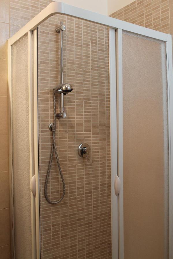 M&M Apartment Барі Екстер'єр фото