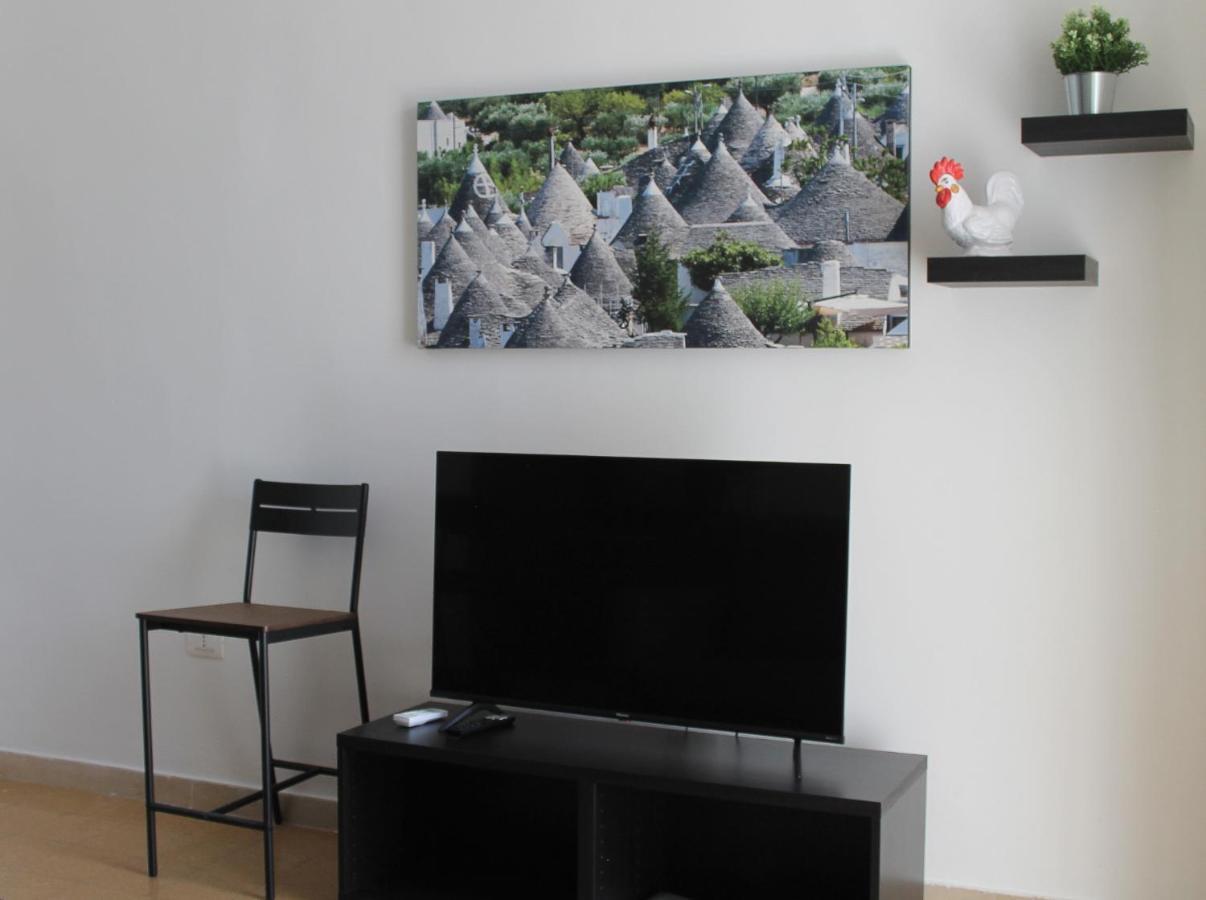 M&M Apartment Барі Екстер'єр фото