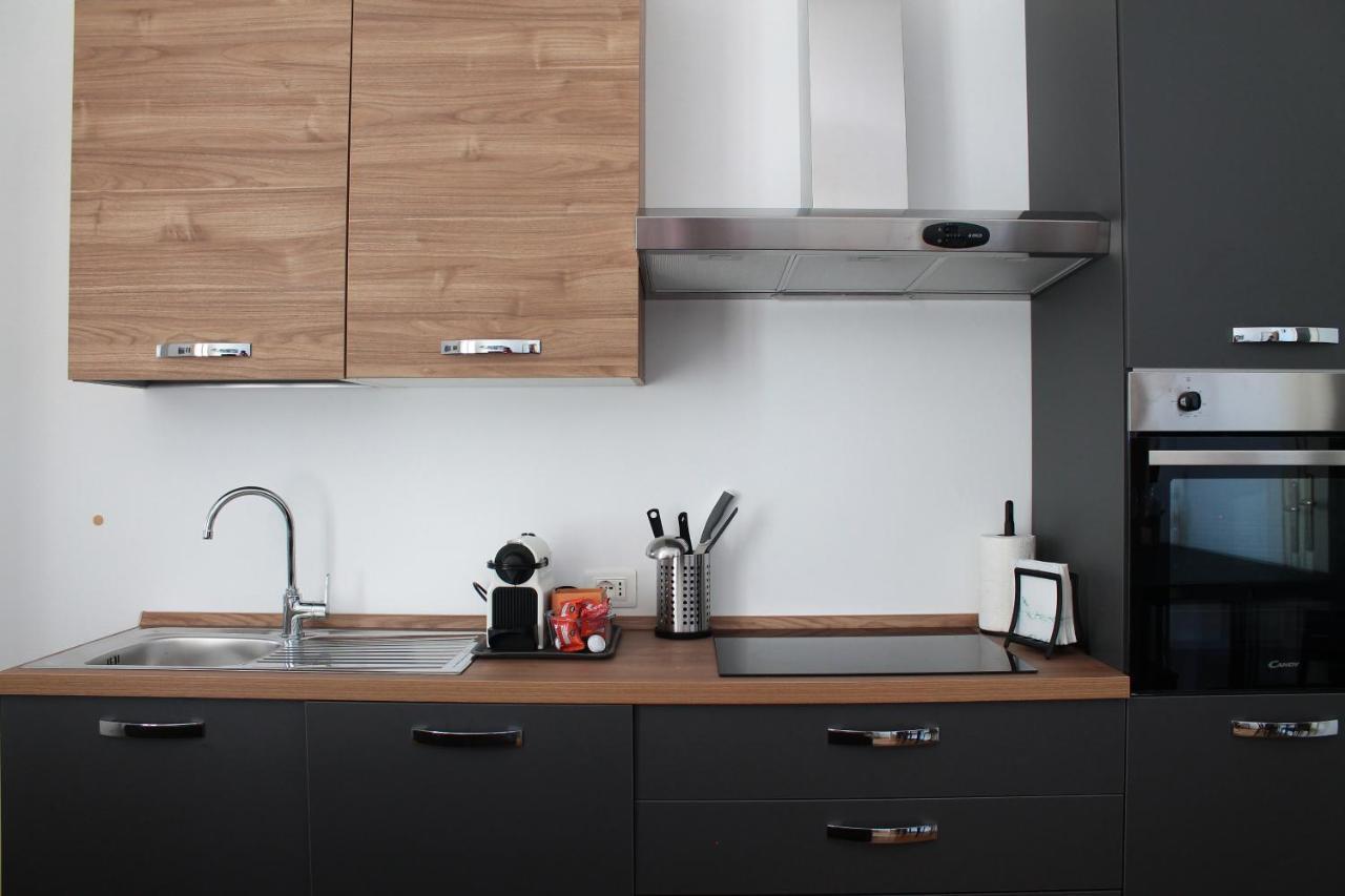 M&M Apartment Барі Екстер'єр фото